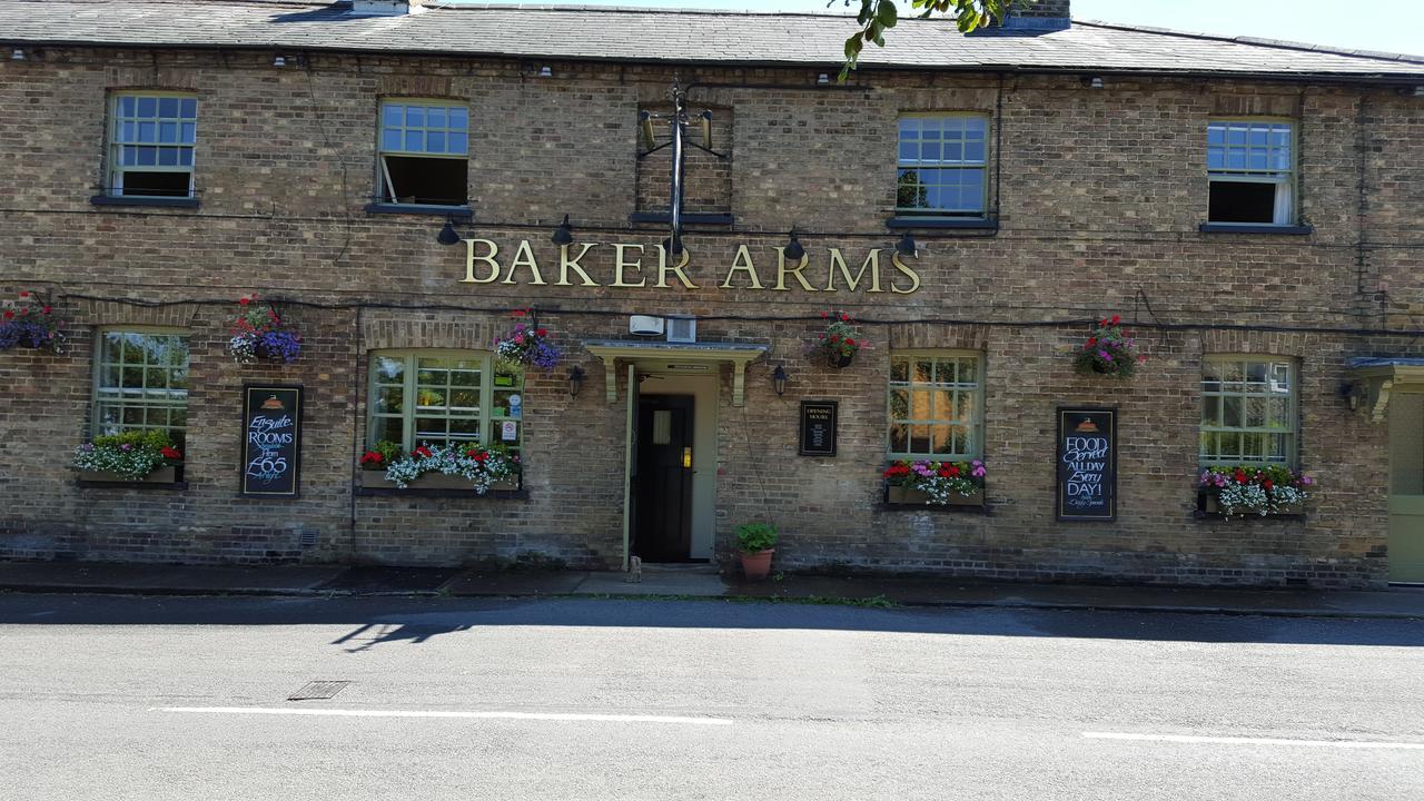 Baker Arms Hotel Хертфорд Екстериор снимка